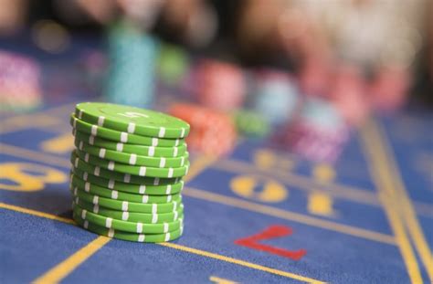 D'Alembert Roulette Strategy Guide, Tips & Tricks for best results.
